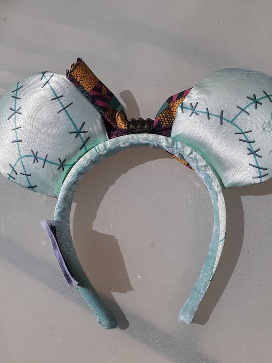 Disney Parks Jack Skellington Tophat veil Sally Bow Bride Groom Mickey Ears EUC